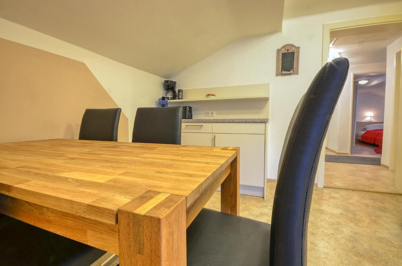 Apartment Lisa - By Alpen Apartments Zell am See Esterno foto